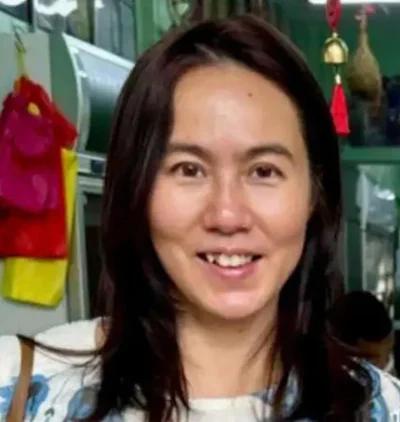 振兴配资 马来西亚华裔富商妻子协助调查途中失踪，司机称“警察”当街掳人