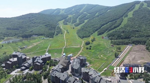景逸策略 “清凉经济”火热一夏 滑雪场、溶洞……解锁避暑新玩法_大皖新闻 | 安徽网